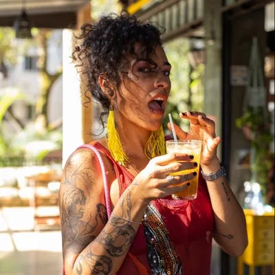 Naju Melo, produtora cultural, comunicadora e criadora de conteúdo