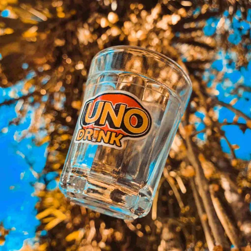 UNO DRUNK: Transforme o Jogo Clássico no Melhor Drinking Game do Rolê